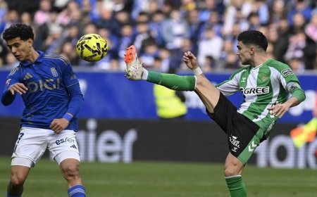 بيتيس يحقق انتصاراً ساحقاً بثلاثية على أوفييدو ويقترب من المربع الذهبي في الليجا