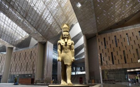 المتحف المصري الكبير يحتفل بإطلاق محطة الطاقة الشمسية ويضيء بالطاقة الخضراء