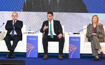 وزير الصناعة يعلن عن تحديث استراتيجيات الوزارة لدعم وتعزيز القطاع الصناعي