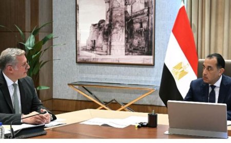 رئيس الوزراء يسلط الضوء على ضرورة تسريع إدراج الاكتشافات الجديدة في خريطة الإنتاج