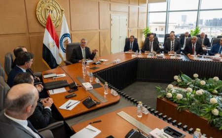 وزير البترول يعلن عن حوافز جديدة لدعم الحفر الأفقي والتكسير الهيدروليكي وزيادة إنتاج النفط والغاز