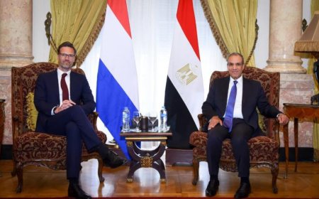 عبد العاطي يؤكد أهمية التعاون مع الحكومة الهولندية الجديدة لتعزيز العلاقات بين مصر وهولندا