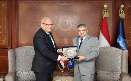 أسامة ربيع يبحث مع سفير السويد في مصر تعزيز أوجه التعاون المشترك