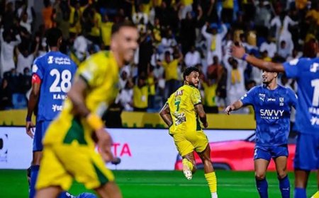 الزعيم يواصل انتصاراته بفوز مثير على الخليج ويخطو خطوة نحو القمة