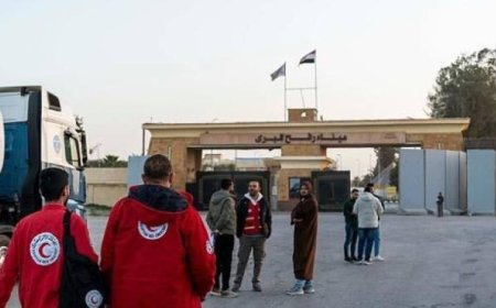 معبر رفح يستقبل أولى دفعات العائدين الفلسطينيين إلى غزة