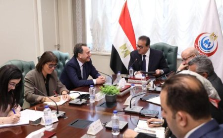 وزير الصحة والسفير الفرنسي يتعاونان لتحسين رعاية أطفال فلسطين المصابين بالأورام