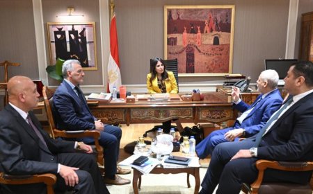 وزيرة الإسكان تستكشف سبل التعاون مع شركة أميا باور لتنفيذ مشاريع تحلية مياه البحر
