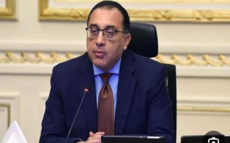رئيس الوزراء يعلن عن إدراج 30 شركة حكومية في البورصة لتعزيز الاقتصاد الوطني