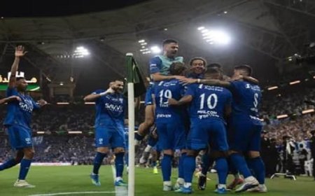 الهلال يحتفل بالفوز التاريخي على الخلود ويحقق لقبه العاشر في كأس الملك