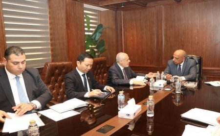 وزير الكهرباء والطاقة المتجددة يناقش مستجدات التعاون مع شركة AMEA POWER