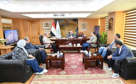 محافظ الفيوم ومعاون وزير الإسكان يناقشان التحديات أمام مشروعات القرض الأوروبي