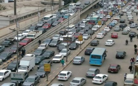 ازدحام مروري مستمر على الكورنيش والقصر العيني اليوم