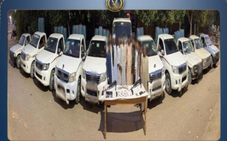 القبض على 11 متهماً بحوزتهم 5 أطنان من المواد البترولية قبل تهريبها إلى السوق السوداء في أسوان
