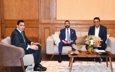 وزير الشباب والرياضة يلتقي برئيس اتحاد اللياقة التنافسية لمناقشة استراتيجيات تطوير اللعبة