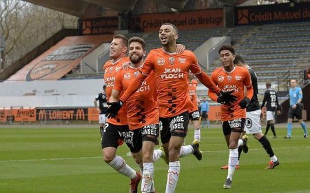 لوريان يحقق انتصاراً ساحقاً على ميتز برباعية نظيفة ويعزز موقعه في صدارة الدوري الفرنسي