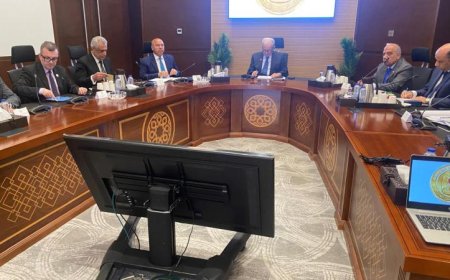 نائب رئيس الوزراء يناقش تحديثات قانون شركات قطاع الأعمال في مقر الحكومة