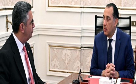رئيس الوزراء يوجه وزير التموين بخطط دقيقة لاستقبال عيد الأضحى المبارك