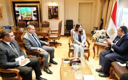 وزيرة الإسكان تتعاون مع نقيب المهندسين لتعزيز الشراكة بين القطاعين