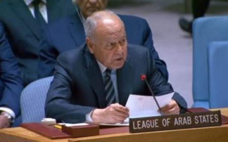 السعودية وبريطانيا تعززان أهمية حماية حرية الملاحة في مضيق هرمز