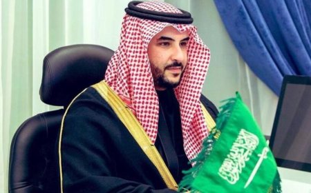 مباحثات هامة بين وزير الدفاع السعودي ومستشار الأمن القومي البريطاني لتعزيز التعاون الأمني