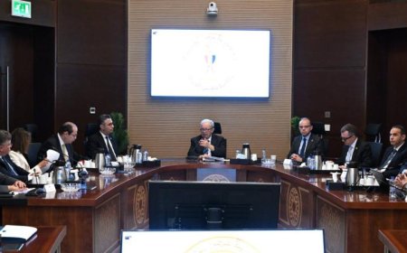 حسين عيسى يقود الاجتماع الأول للمجموعة الوزارية لريادة الأعمال لتعزيز دعم المبتكرين