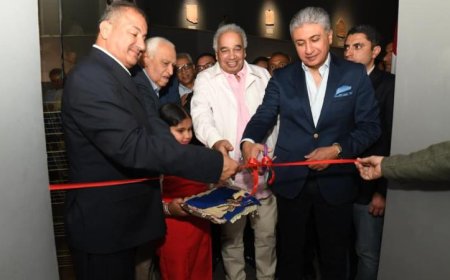 وزير السياحة والآثار يطلق قاعة الخبيئة الجديدة بمتحف الأقصر بعد تنفيذ مشروع تطوير شامل