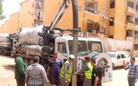 رئيس القابضة للمياه يتعهد بتطهير سريع لشبكات الصرف الصحي في أسوان