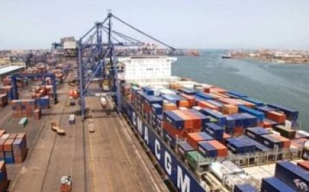 وزير الكهرباء يناقش مع وفد البنك الدولي تعزيز الشراكة ودعم قطاع الطاقة