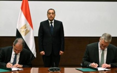 وزارة السياحة تطلق قافلة توعوية مميزة لحجاج السياحة في مطار القاهرة الدولي