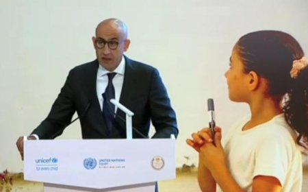 وزير التعليم يؤكد تحديث المناهج الدراسية وفق أعلى المعايير العالمية