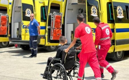 الهلال الأحمر المصري يرحب بالدفعة 43 من المصابين الفلسطينيين في إطار تقديم الدعم الإنساني