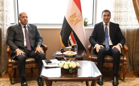 وزير الشباب والرياضة يعقد اجتماعاً هاماً مع رئيس اللجنة الأولمبية لتعزيز التعاون الرياضي