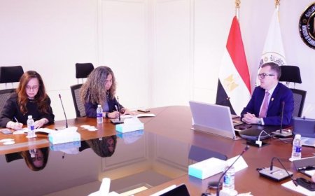 وزير التخطيط يؤكد سعي الحكومة لتعزيز بيئة الابتكار ودعم الشركات الناشئة في البلاد