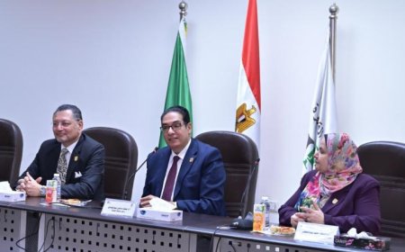 طلاب جامعة القاهرة في قسم التخطيط العمراني يبتكرون مشروعًا رائدًا لرصد الأداء البيئي