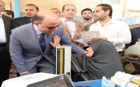 محافظ الغربية يشرف على القافلة الطبية في صفط تراب ويكشف عن تقديم الخدمات لـ2370 مواطنًا