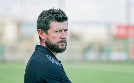 الأهلي يفاجئ الجماهير بإعلان رحيل ديميتري لوبوف عن فريق الكرة النسائية