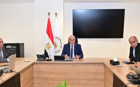 وزير الري يراقب نتائج خطة تطوير إدارة المياه في ترعة الإسماعيلية