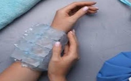 فوائد كمادات الثلج في تسريع الشفاء من الالتواءات والألم