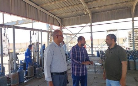 تفقد وكيل تموين البحر الأحمر محطات الوقود ومنافذ تعبئة أسطوانات الغاز لتعزيز الخدمات التموينية