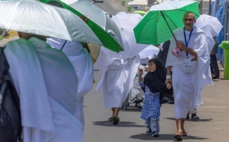 الصحة السعودية تؤكد ضرورة استخدام المظلة لحماية نفسك من الإجهاد الحراري وضربات الشمس