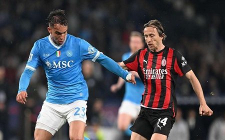 ميلان يخسر أمام كالياري بهدفين لواحد في ختام مثير للدوري الإيطالي