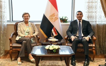 وزير الشباب يستعرض فرص التعاون المشترك مع سفيرة الاتحاد الأوروبي في القاهرة