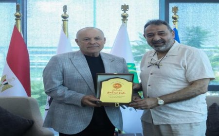 أبوريدة يستعرض فرص التعاون المثمرة مع جمعية اللاعبين المحترفين