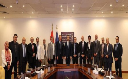 وزير الاتصالات يناقش سبل تعزيز التعاون مع غرفة صناعة تكنولوجيا المعلومات