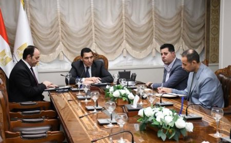 وزير الشباب يعزز استعداد الهيئات الشبابية والرياضية للاحتفال بالعيد