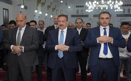 محافظ بورسعيد يشارك في صلاة عيد الأضحى المبارك بمسجد العباسي