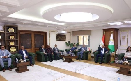 محافظ الجيزة يهنئ وفود الكنائس وقادة المحافظة بمناسبة عيد الأضحى