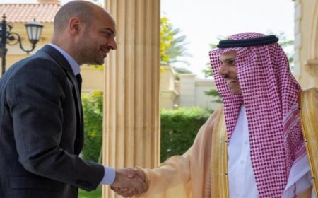 وزير خارجية فرنسا يؤكد دعم بلاده لأمن الشركاء في منطقة الخليج