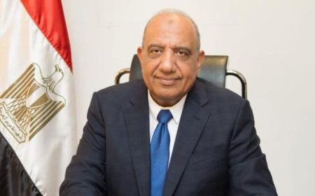 وزير الكهرباء يراقب سير عمل المنظومة الشاملة لشكاوى وخدمات المواطنين