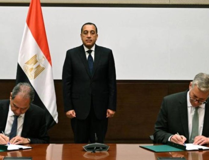 مدبولي يحضر توقيع اتفاقية لتحسين شبكة الغاز في لبنان بمشاركة خبراء من قطاع البترول